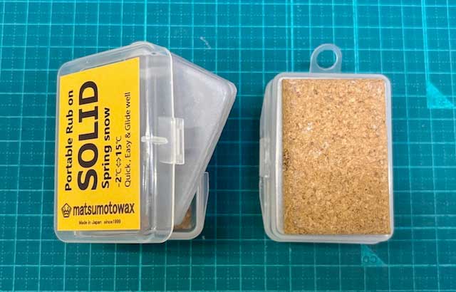 携帯用に便利な SOLID Spring snow